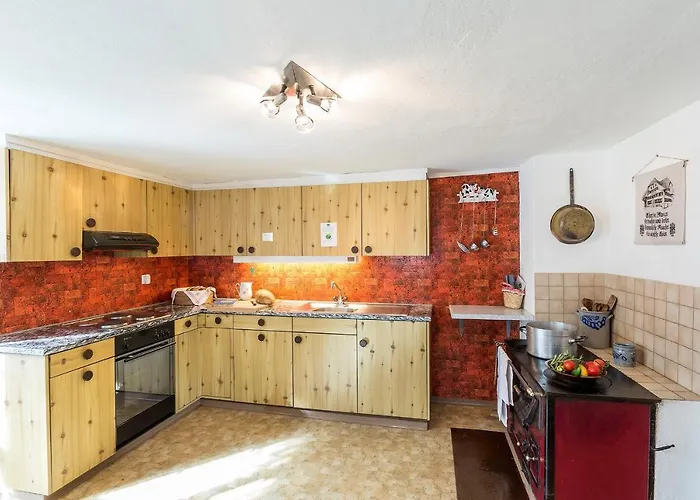 Cresta - 9,5-zimmerhaus Fuer 19 - 20 Personen, 270m2