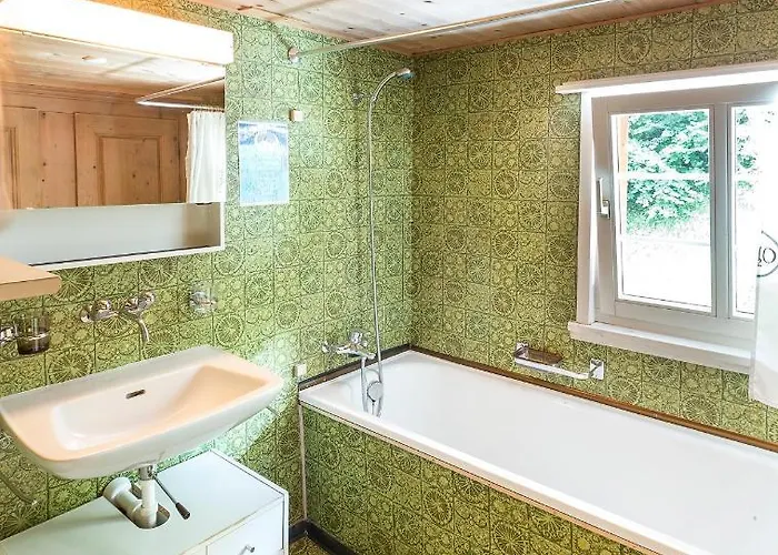 Cresta - 9,5-zimmerhaus Fuer 19 - 20 Personen, 270m2 Nyaraló Conters im Prattigau